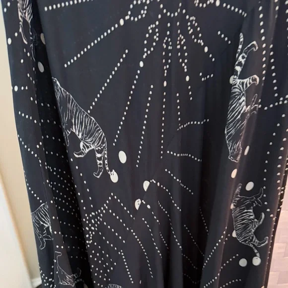 Johnny Was BIYA Black Silk Rea Dress with tiger graphics - sleeveless on Sale!! - Picture 7 of 13